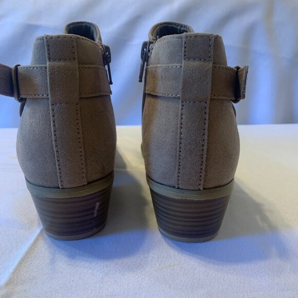 Old Navy Suede Like Tan Ankle Boots Size 6 - Picture 6 of 6